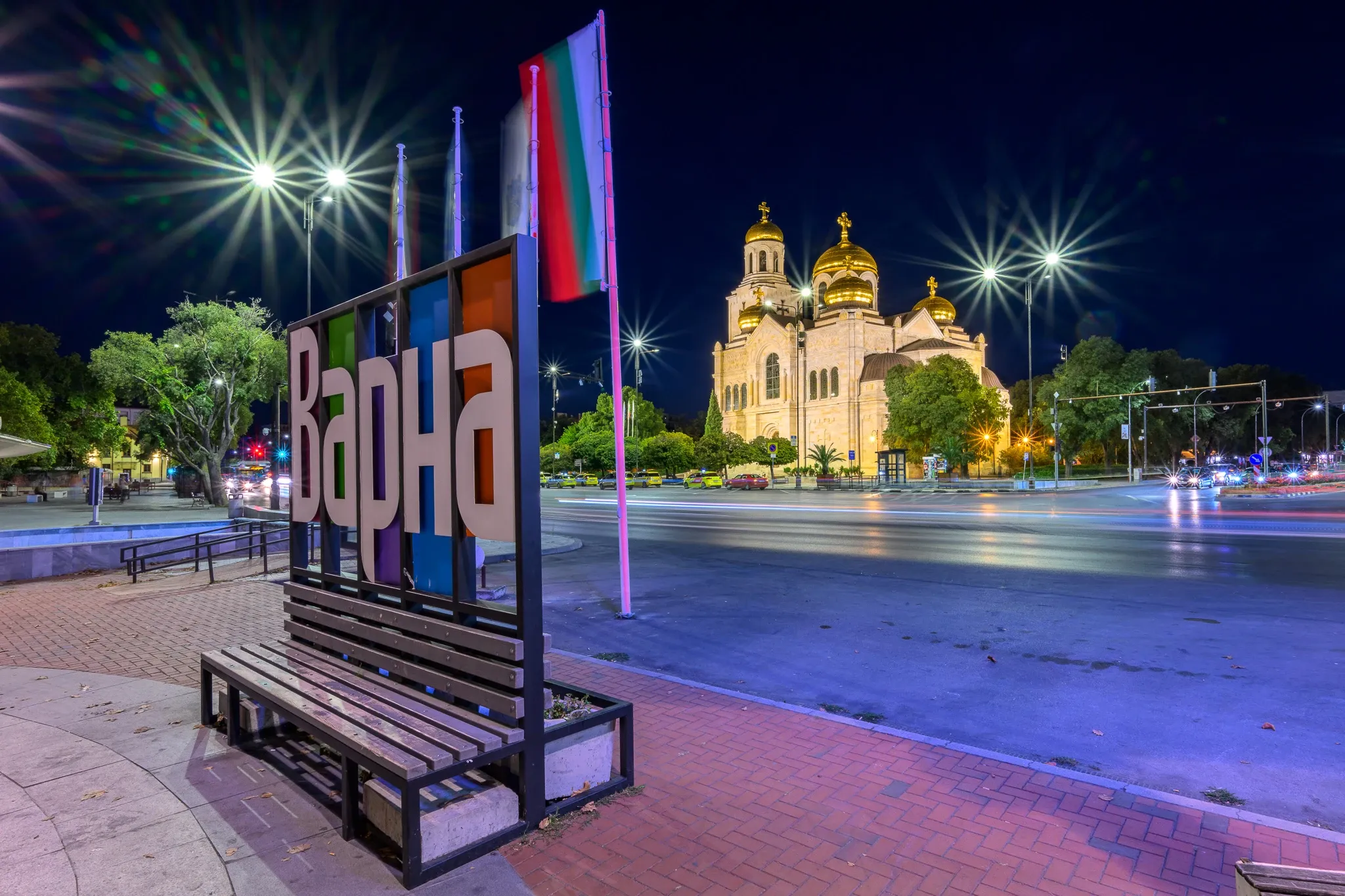 Катедрала „Св. Успение Богородично“ — Архитектурно осветление