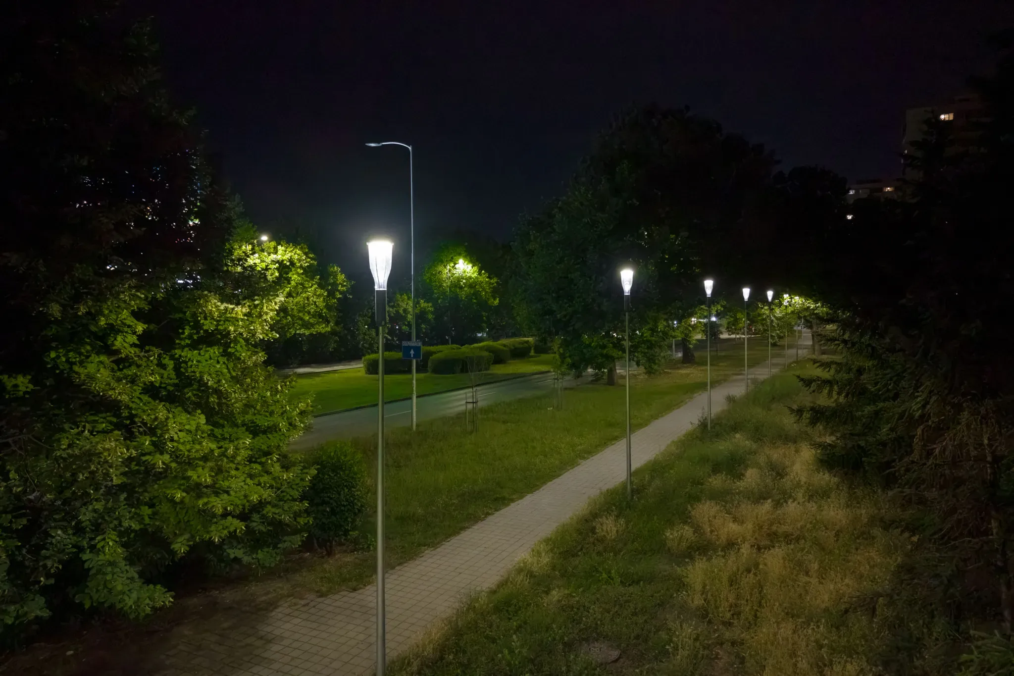 кв. „Чайка“, Варна — Улично и парково осветление