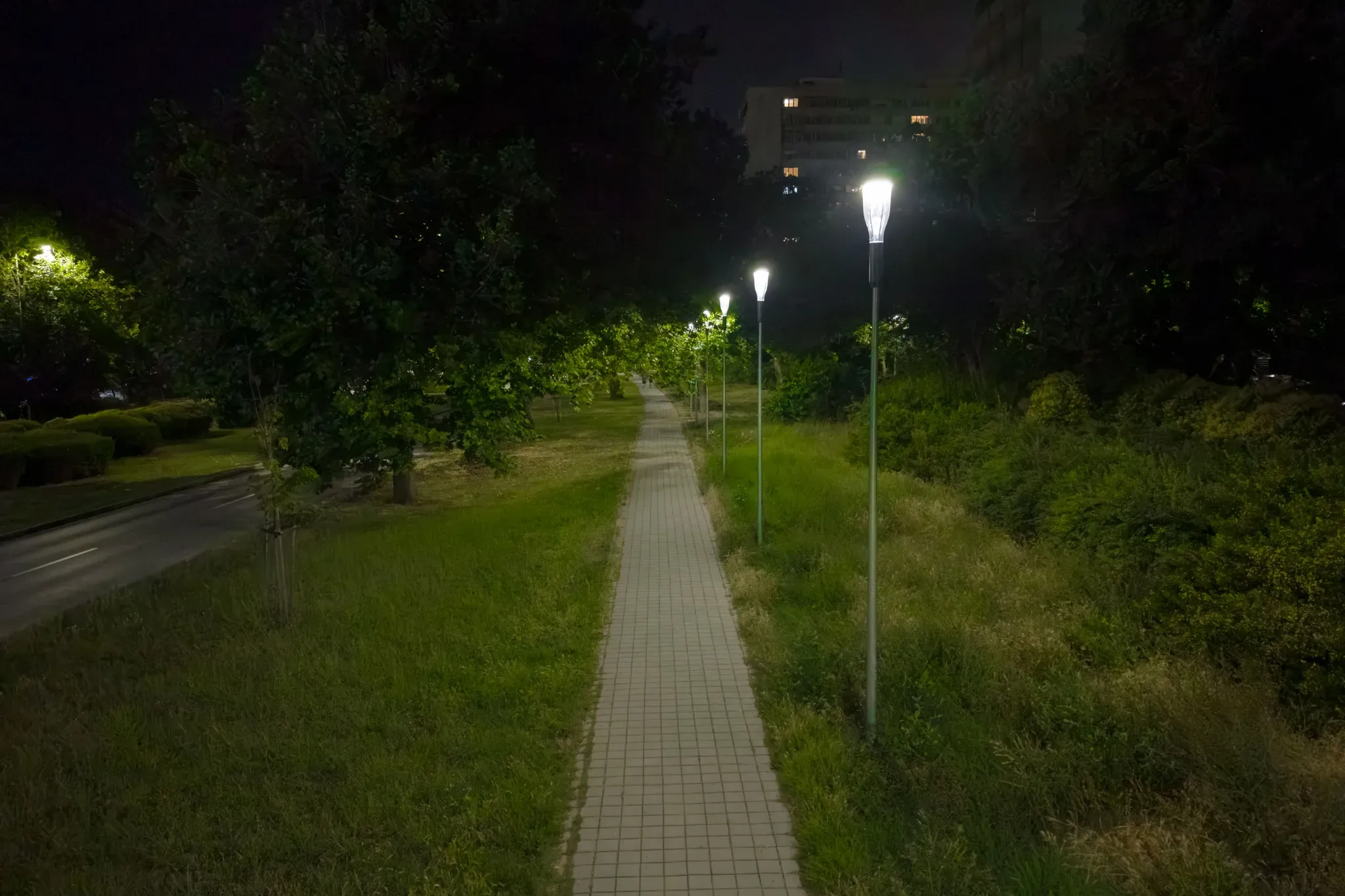 кв. „Чайка“, Варна — Улично и парково осветление